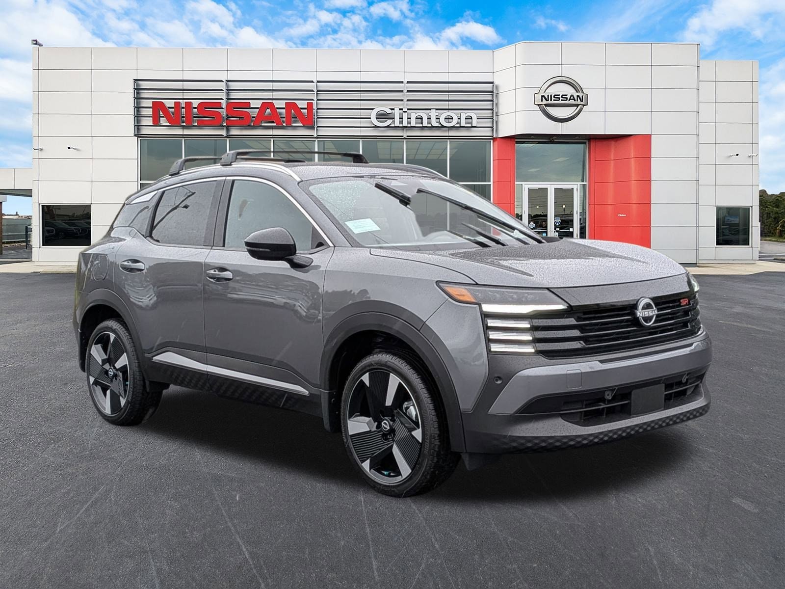 2026 Nissan KICKS SR's photo