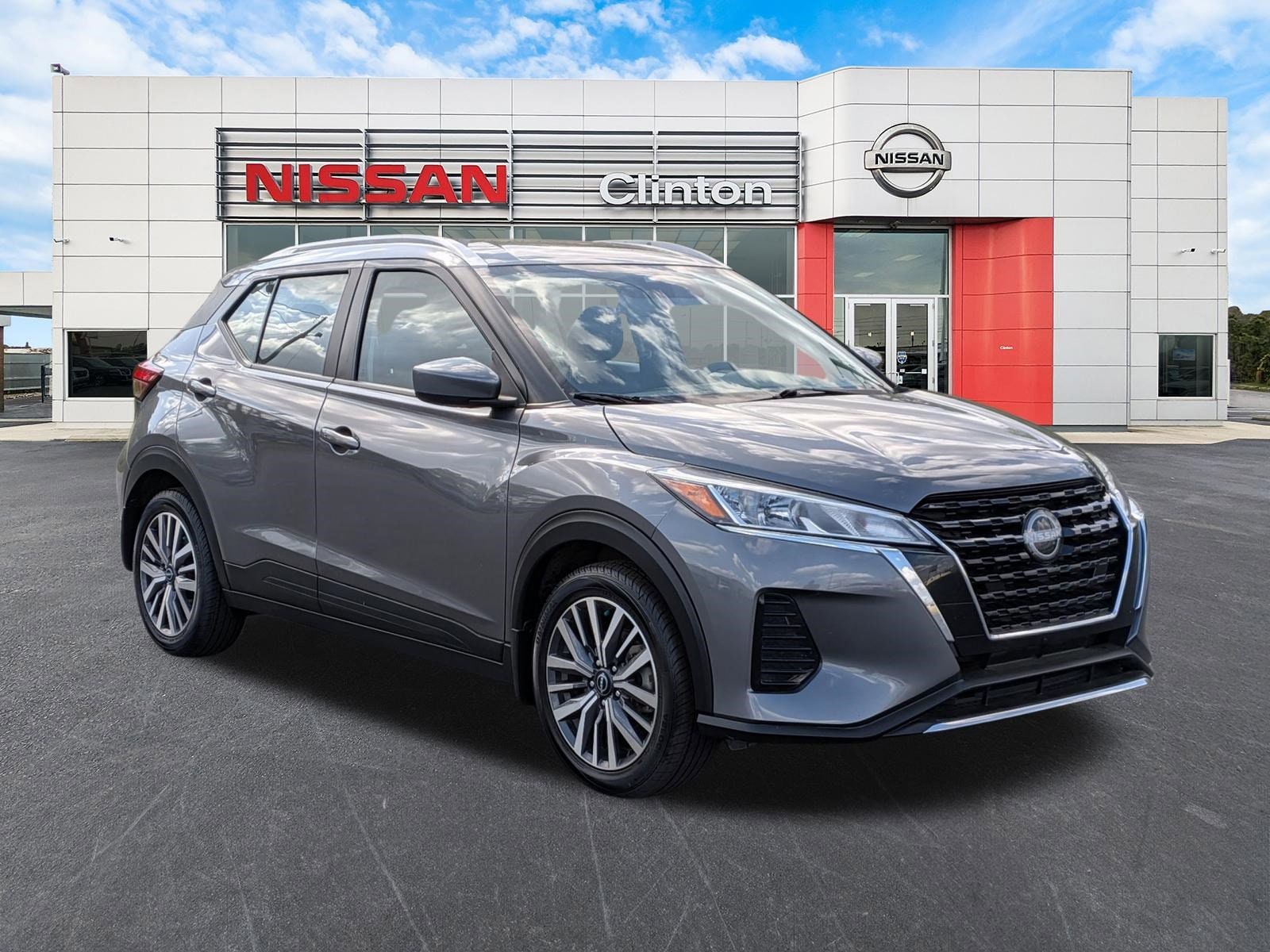 2023 Nissan Kicks SV