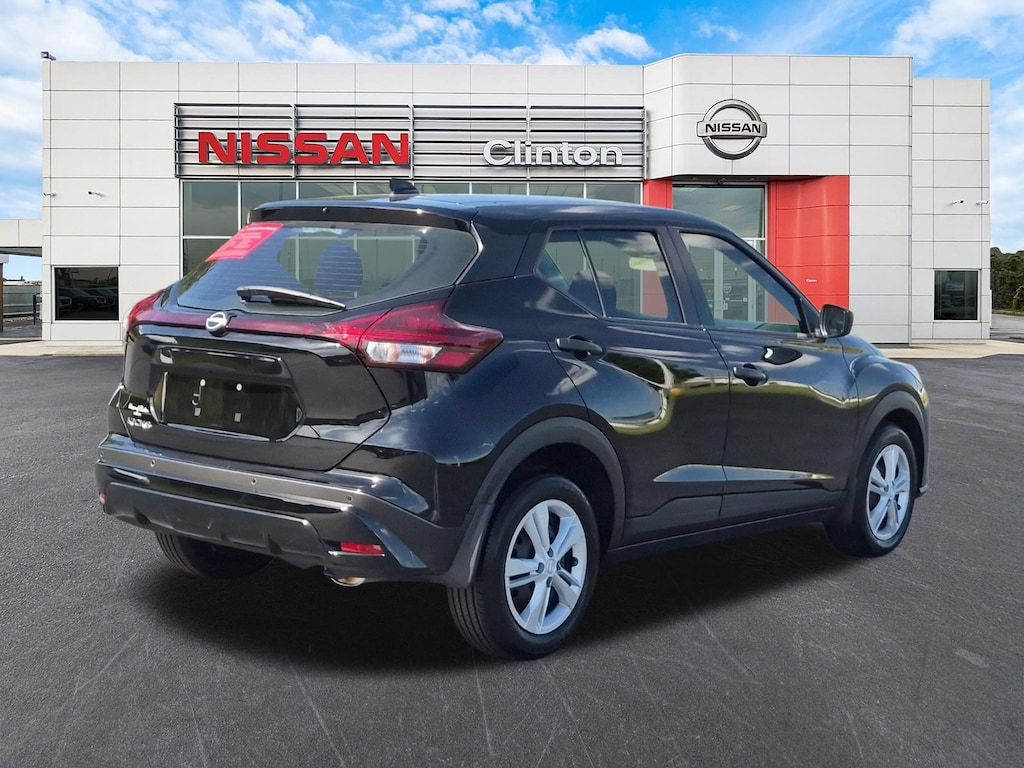 Used 2025 Nissan Kicks Play S SUV