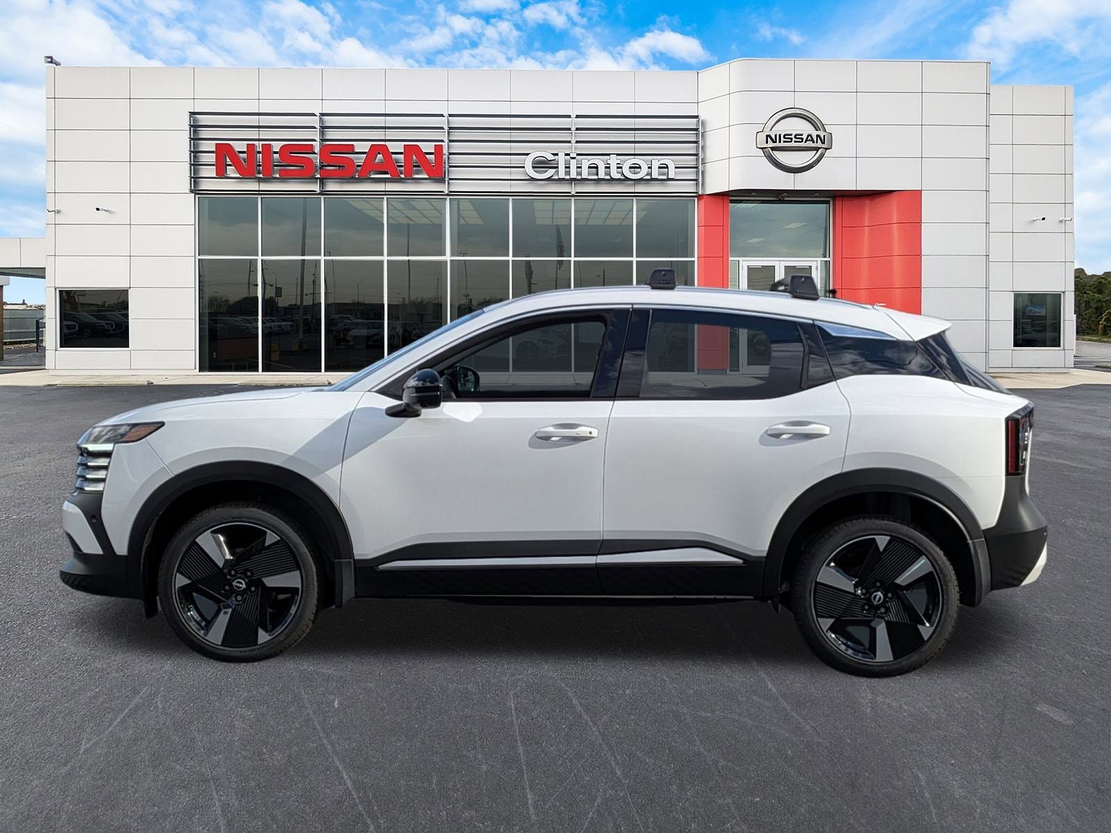 2026 Nissan KICKS SR - Photo 6