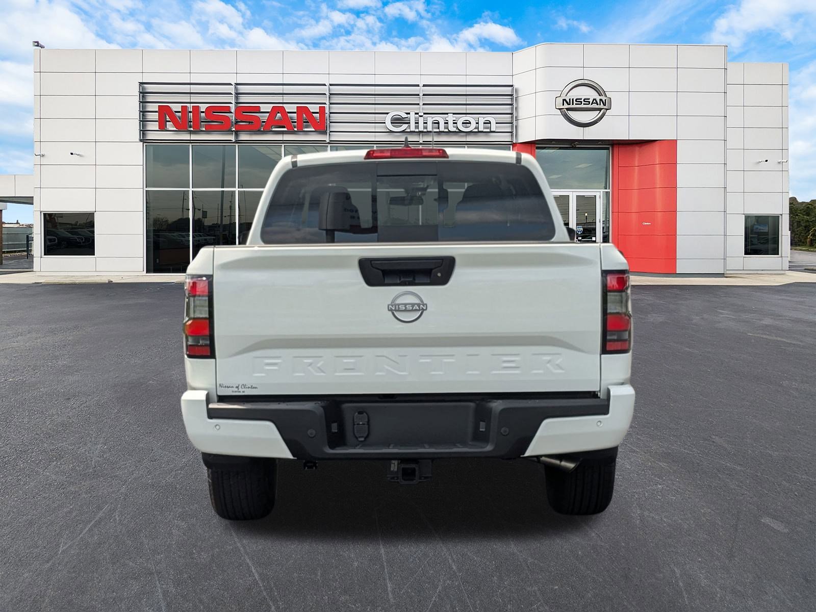 2025 Nissan Frontier SV photo 4
