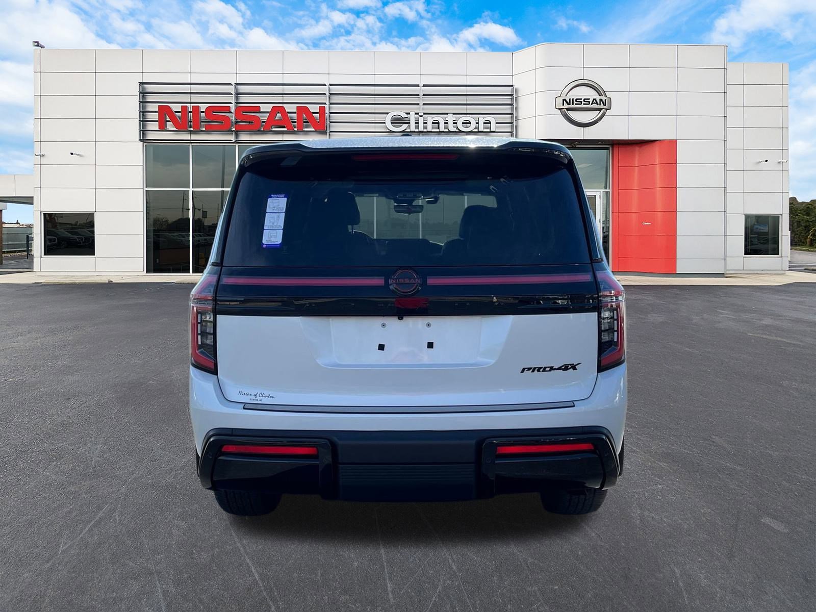 2025 Nissan Armada photo 4