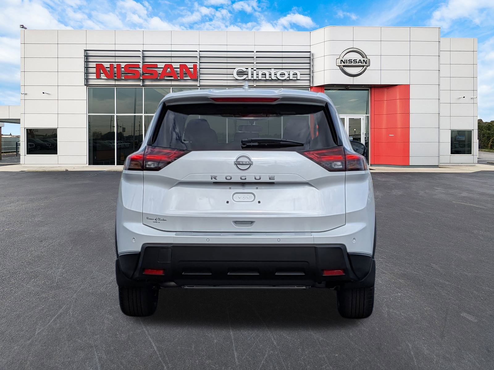 2026 Nissan Rogue SV photo 3