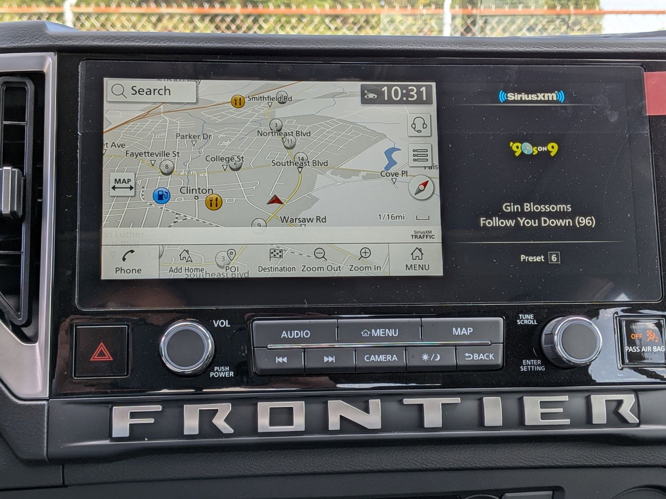 2025 Nissan Frontier SL - Photo 21