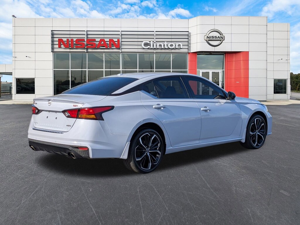Certified 2023 Nissan Altima 2.5 SR Sedan