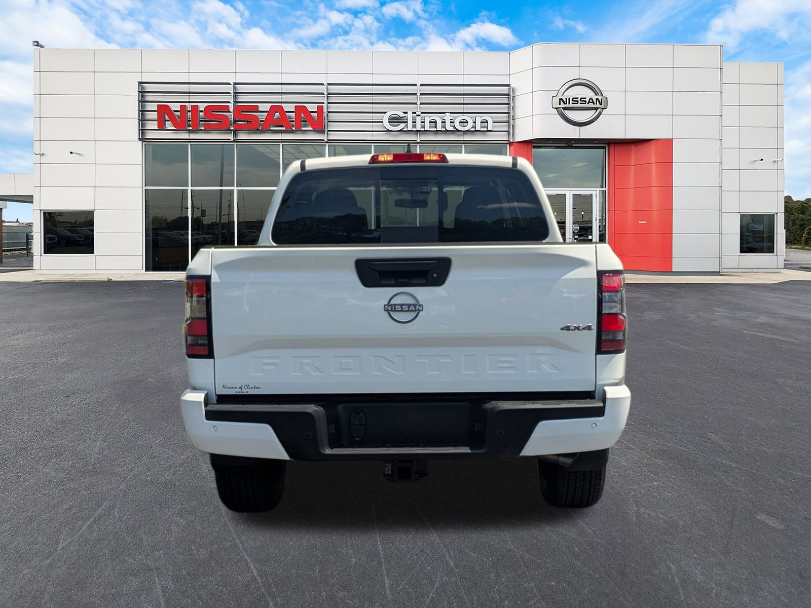 2025 Nissan Frontier SV photo 4