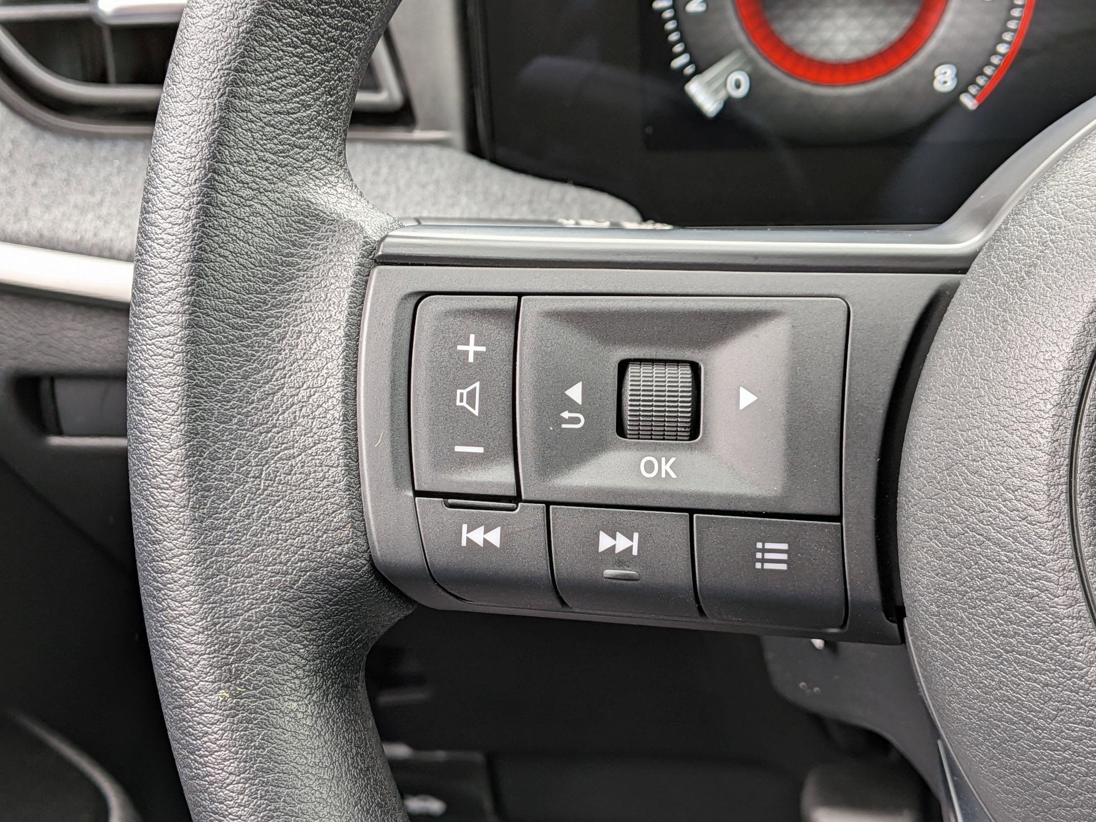 2026 Nissan KICKS SV - Photo 16