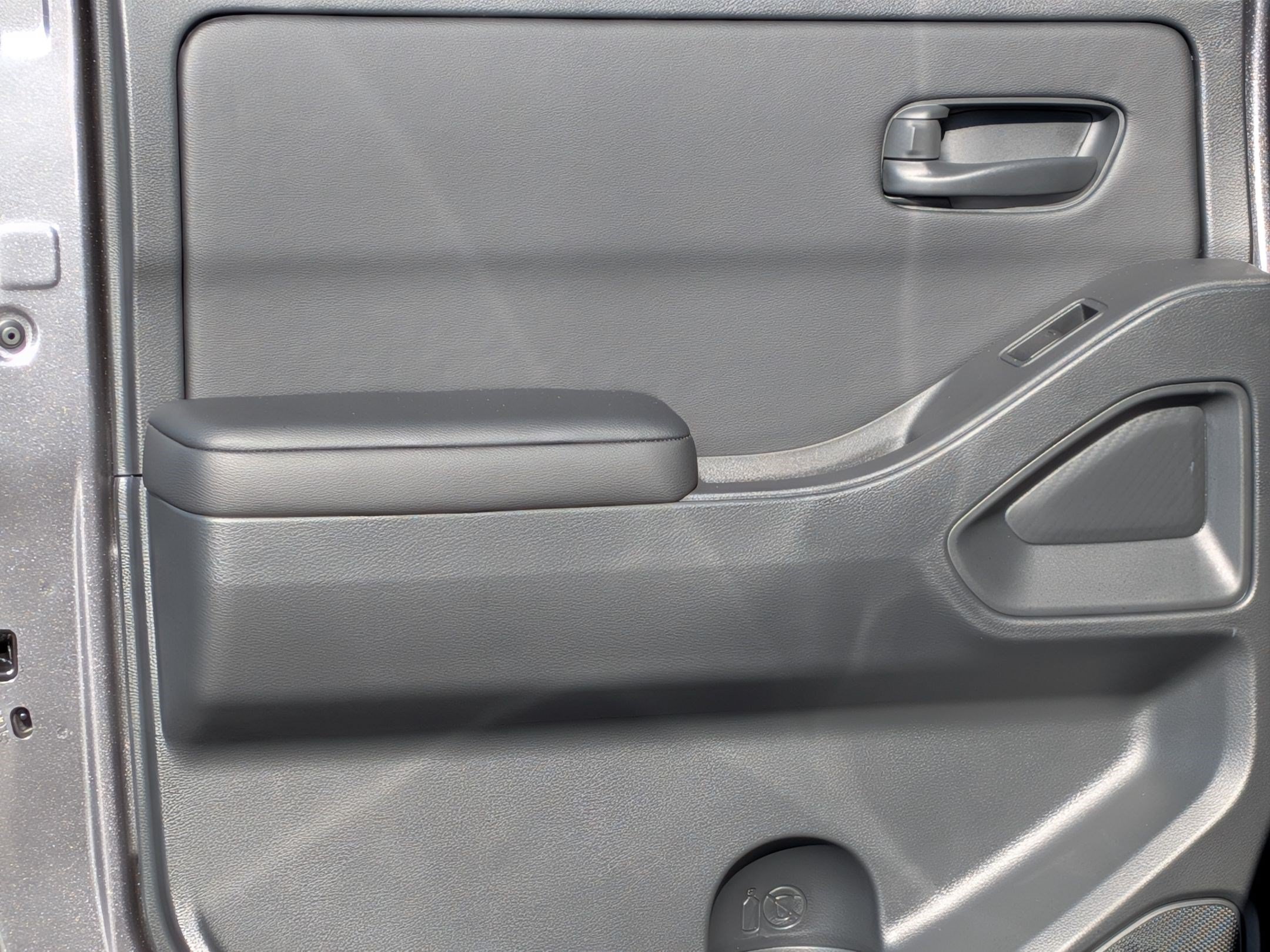 2026 Nissan Frontier SV - Photo 25