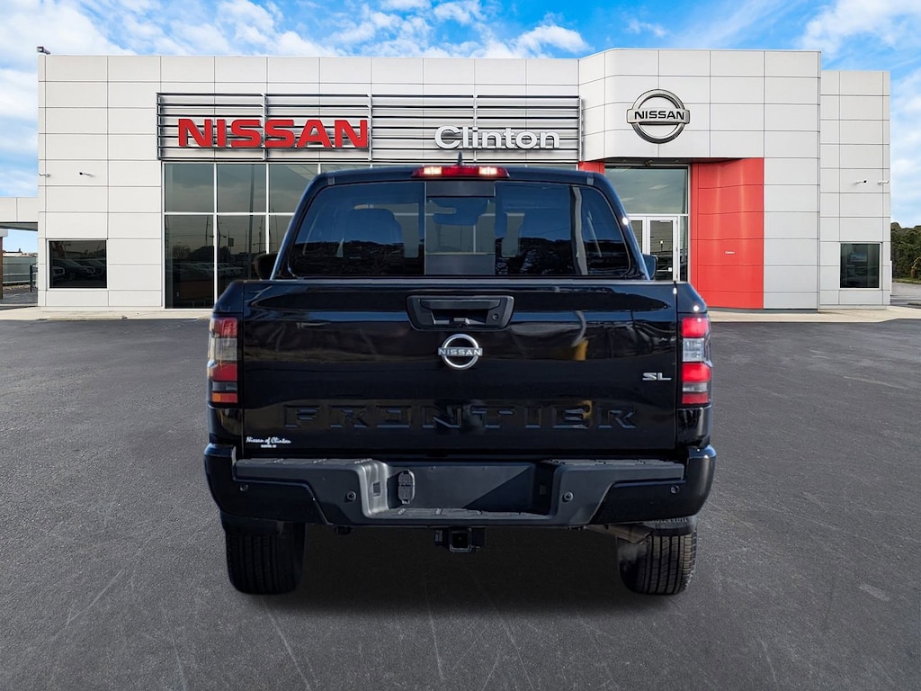 Certified 2024 Nissan Frontier SL Truck Crew Cab