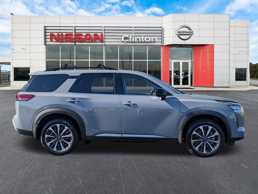 New 2026 Nissan Pathfinder Platinum SUV