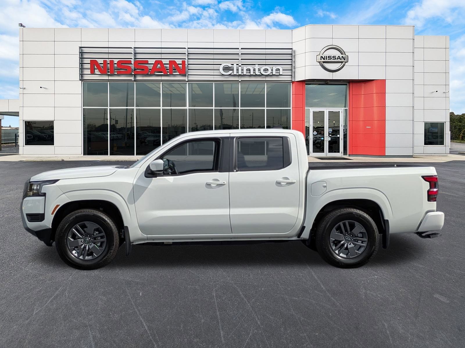 2026 Nissan Frontier SV - Photo 6