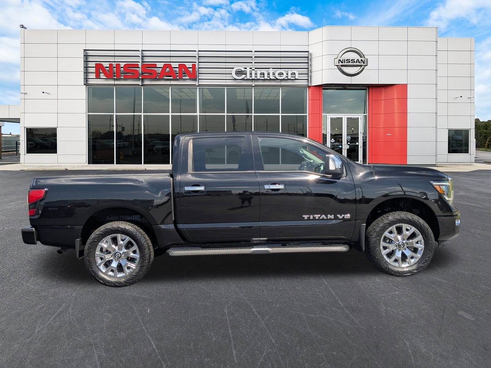 Used 2020 Nissan Titan SL with VIN 1N6AA1ED8LN511401 for sale in Clinton, NC