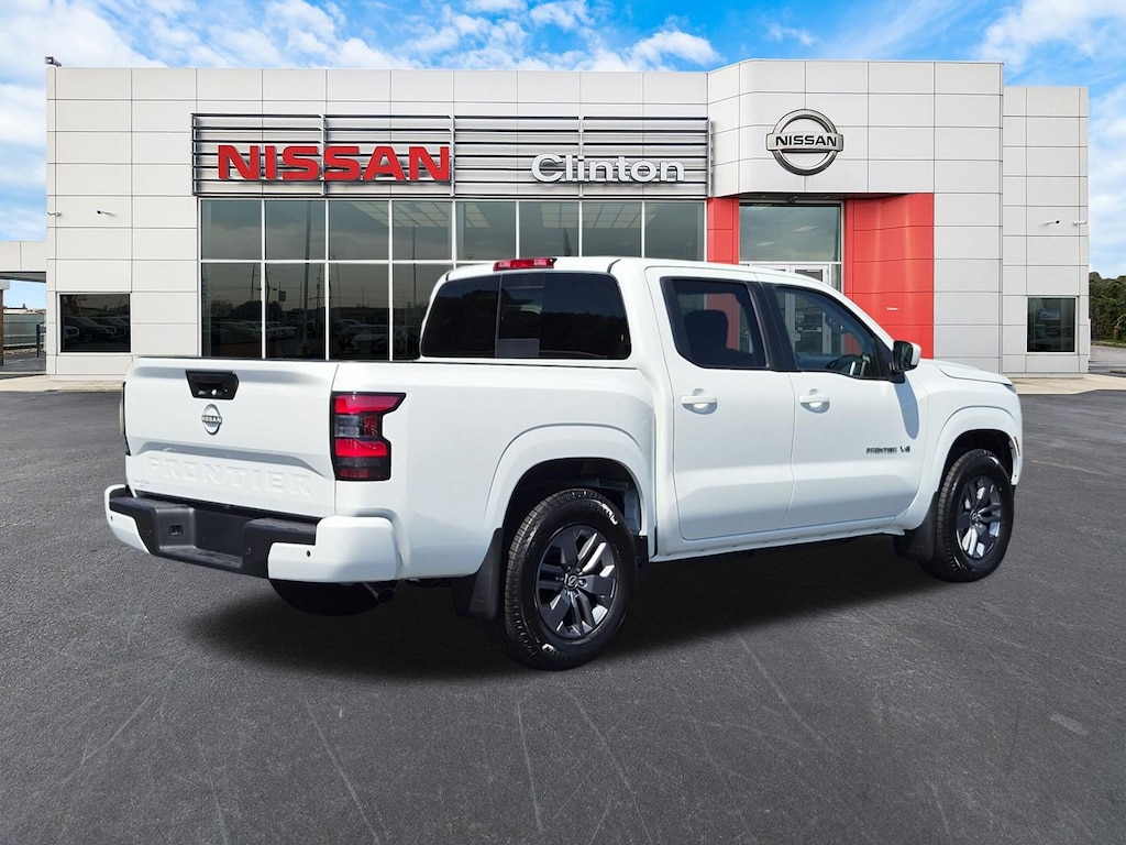 New 2027 Nissan Frontier SV Truck Crew Cab