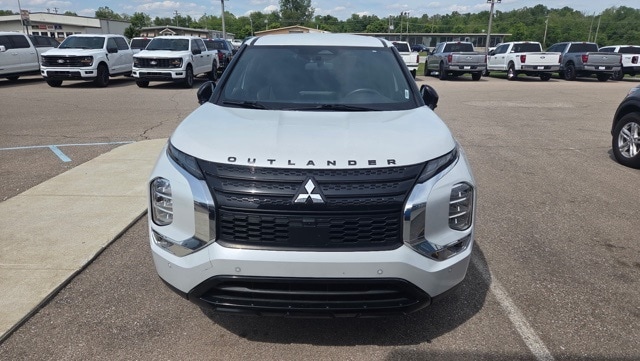Used 2023 Mitsubishi Outlander SE Black Edition with VIN JA4J3UA81PZ024458 for sale in Columbus, IN