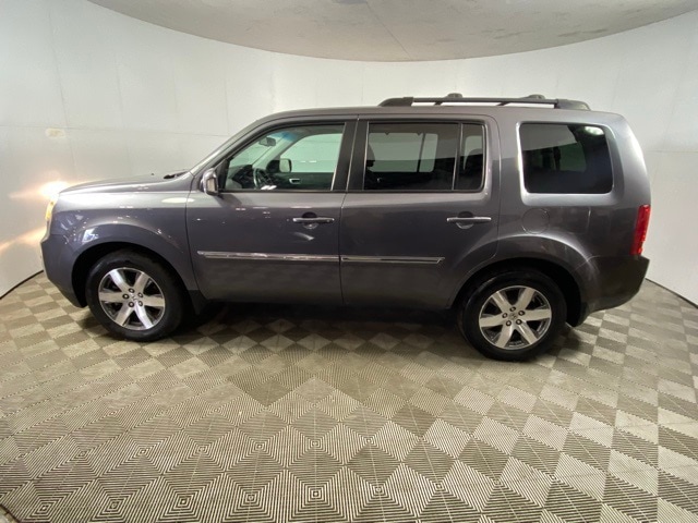 Used 2015 Honda Pilot Touring with VIN 5FNYF4H93FB063910 for sale in Columbus, IN