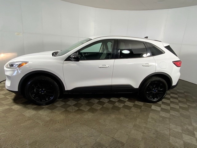 Used 2020 Ford Escape SE with VIN 1FMCU9BZ4LUB09958 for sale in Columbus, IN