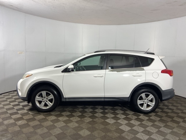 Used 2014 Toyota RAV4 XLE with VIN 2T3RFREV0EW199536 for sale in Columbus, IN