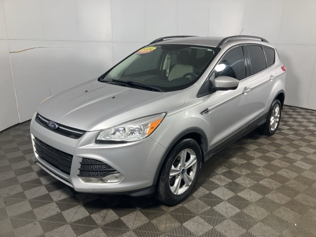 Used 2014 Ford Escape SE with VIN 1FMCU0GX3EUB39877 for sale in Columbus, IN