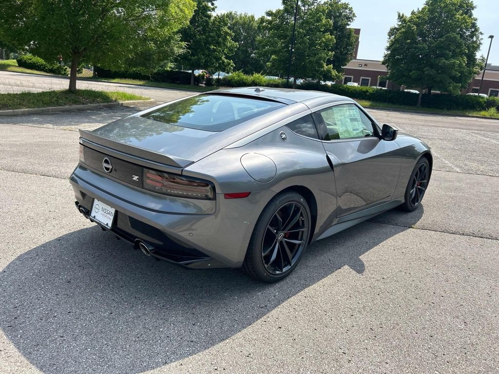 2025 Nissan Z Performance - Photo 7