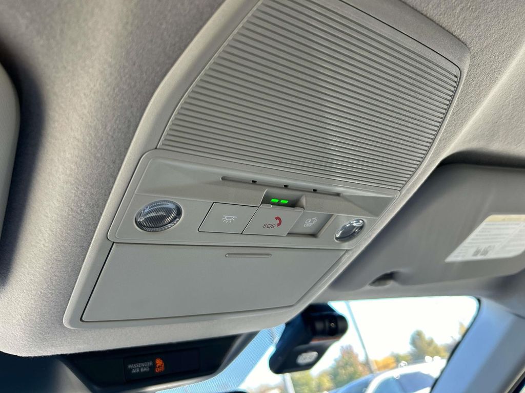 2026 Nissan KICKS SR - Photo 29