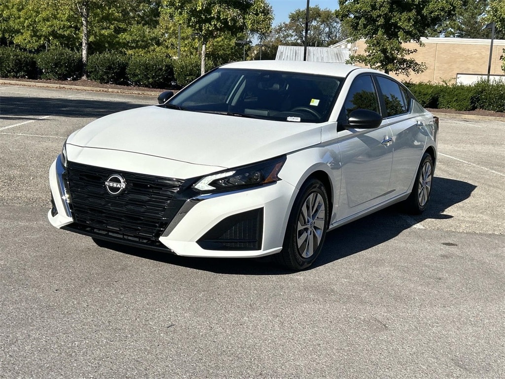 2025 Nissan Altima 2.5 S photo 3