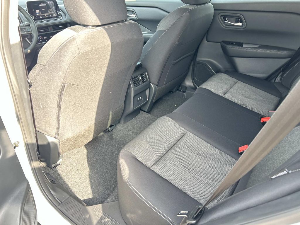 2026 Nissan Rogue SV - Photo 19