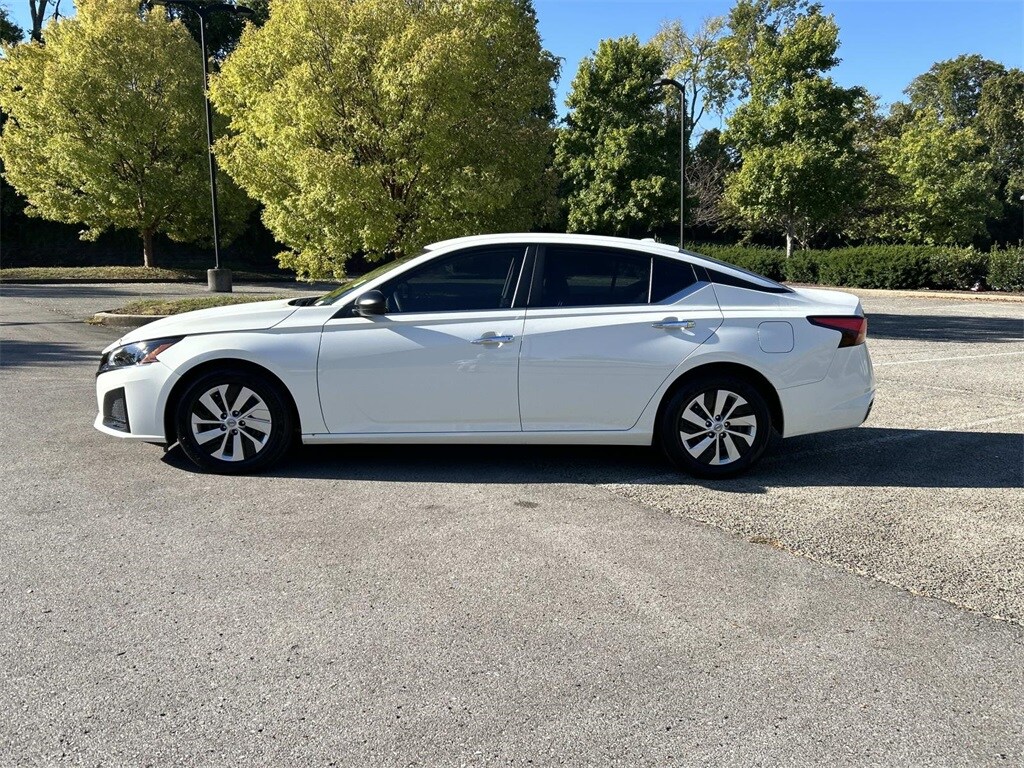 2025 Nissan Altima 2.5 S photo 4