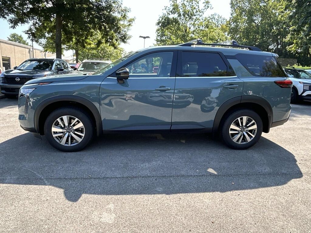 New 2026 Nissan Pathfinder SL SUV