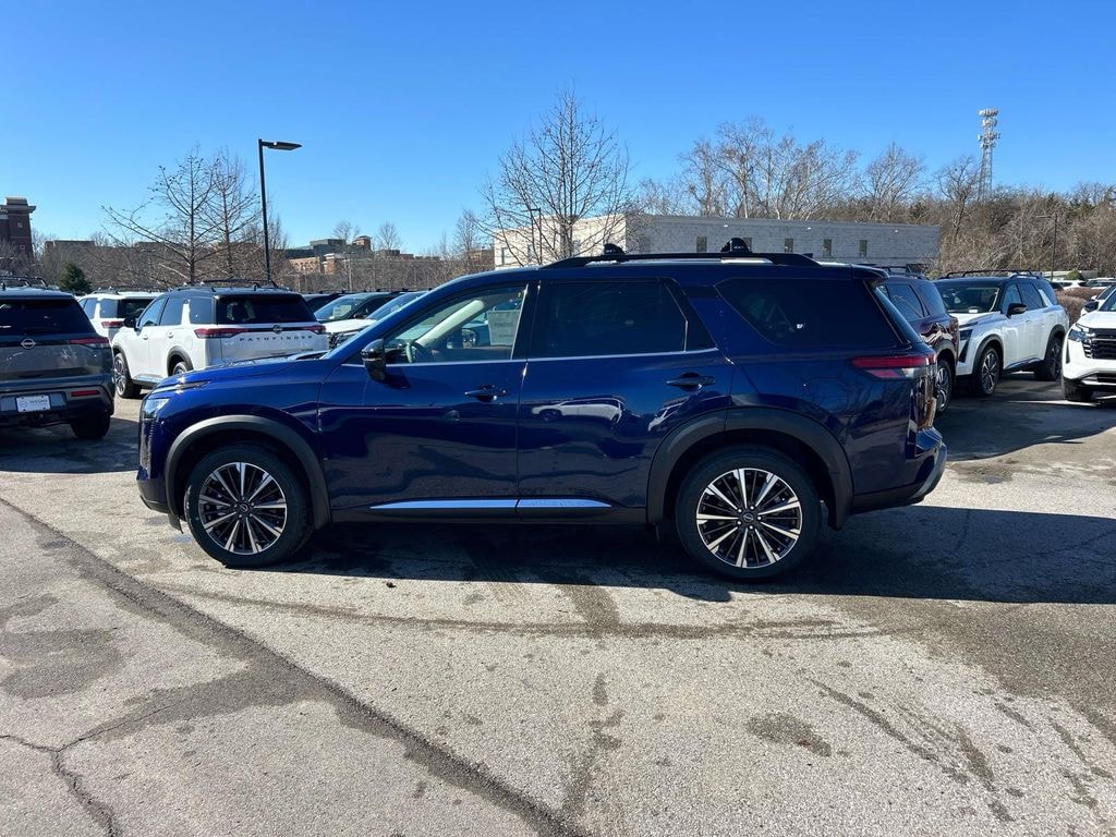 New 2026 Nissan Pathfinder Platinum SUV