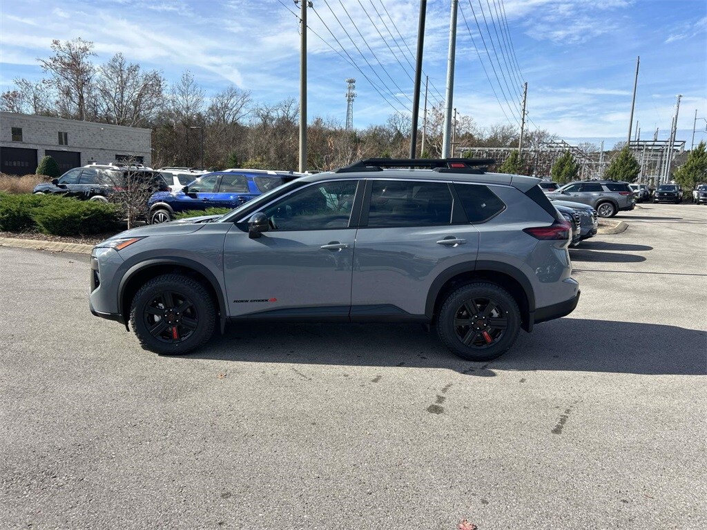 2026 Nissan Rogue SV photo 4
