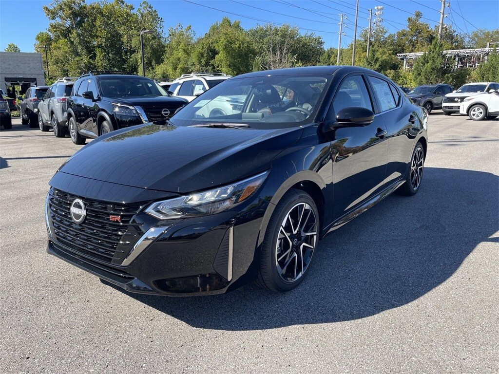 2025 Nissan Sentra SR photo 3