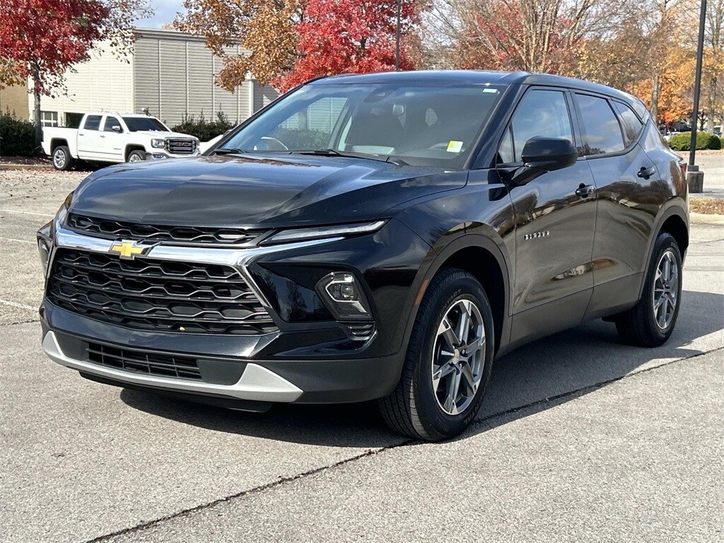 2023 Chevrolet Blazer 2LT photo 3