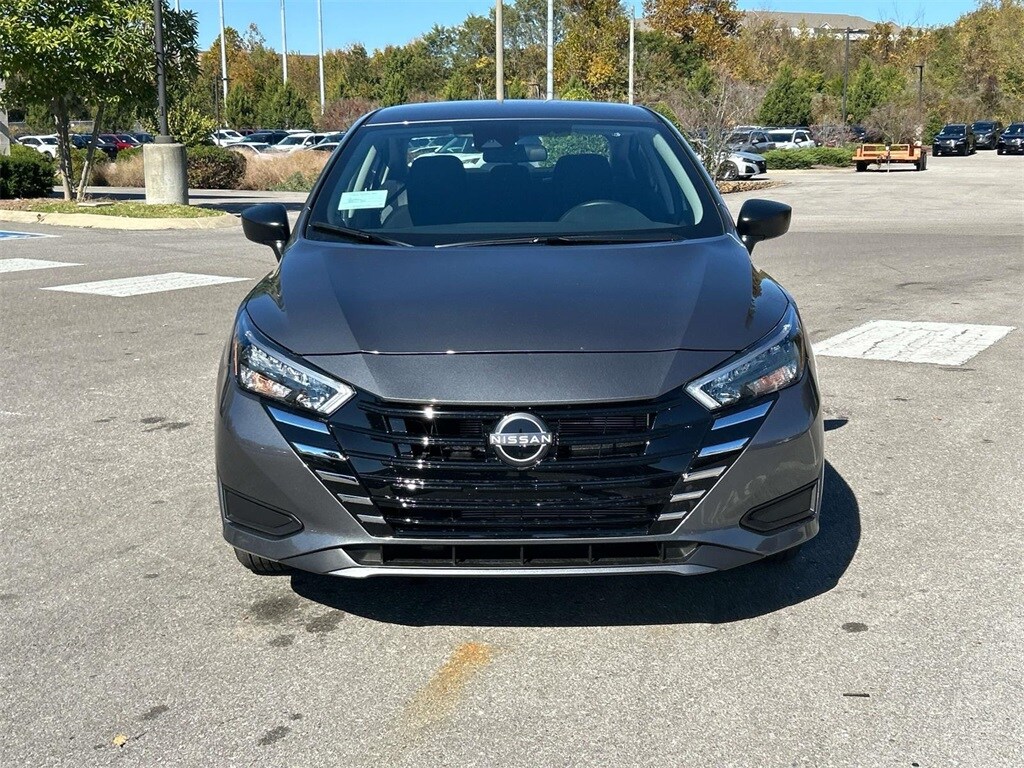 New 2025 Nissan Versa 1.6 S Sedan