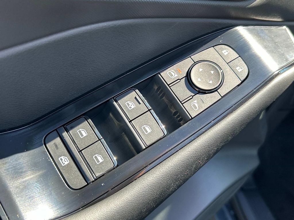 2026 Nissan Rogue S - Photo 16