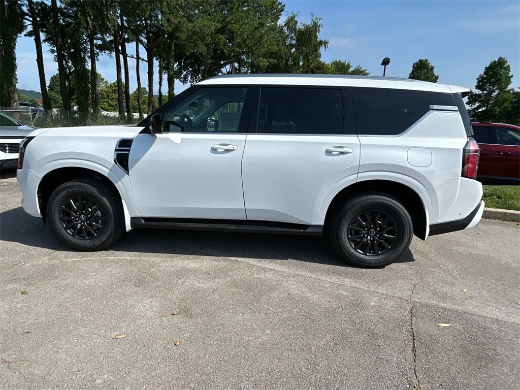 2025 Nissan Armada SV photo 4
