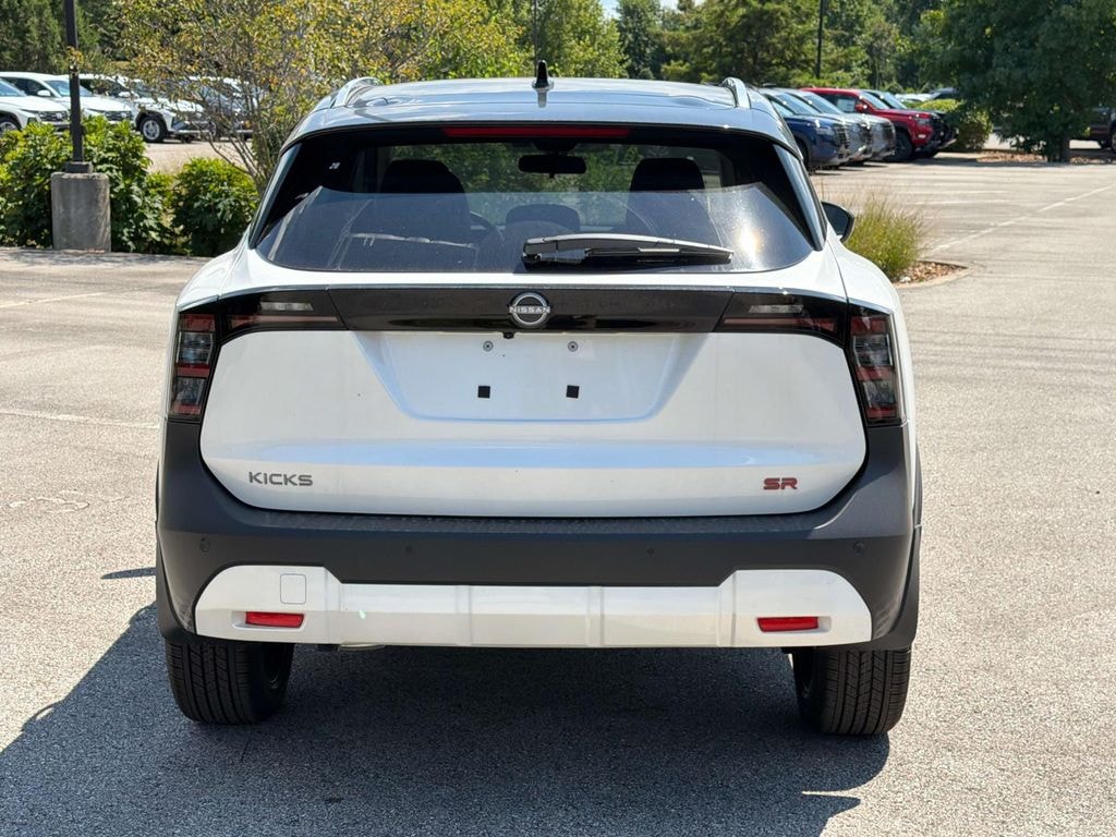 New 2026 Nissan Kicks SR SUV