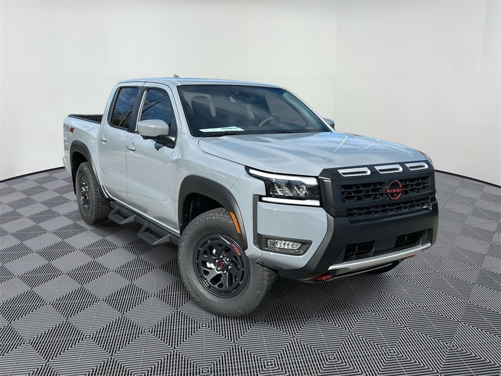 2026 Nissan Frontier PRO-4X's photo