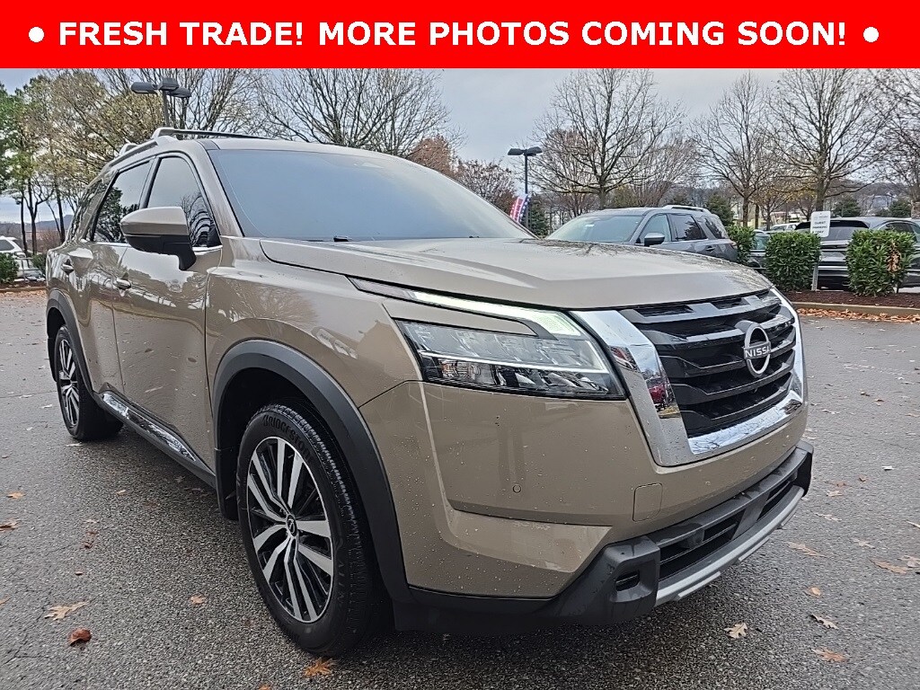 Used 2024 Nissan Pathfinder Platinum SUV