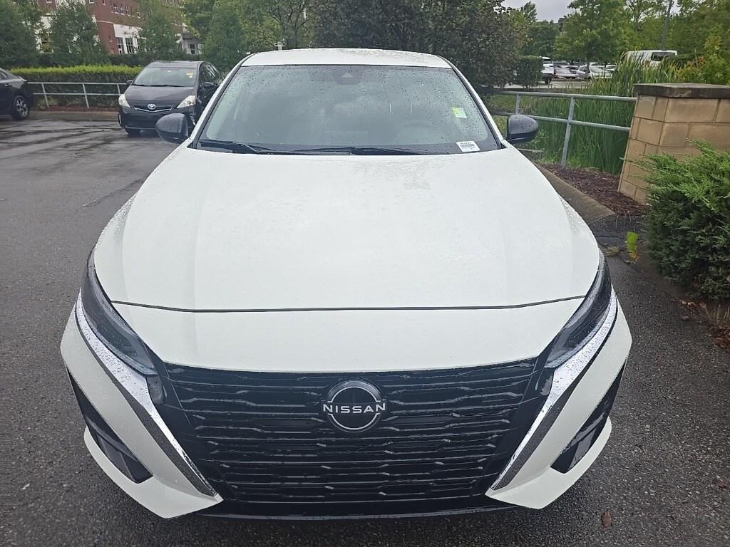 2025 Nissan Altima S photo 3