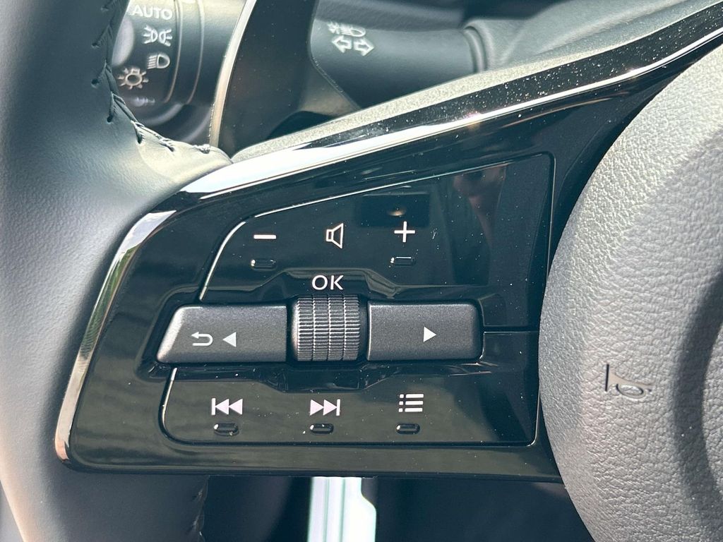 2025 Nissan Z Performance - Photo 22