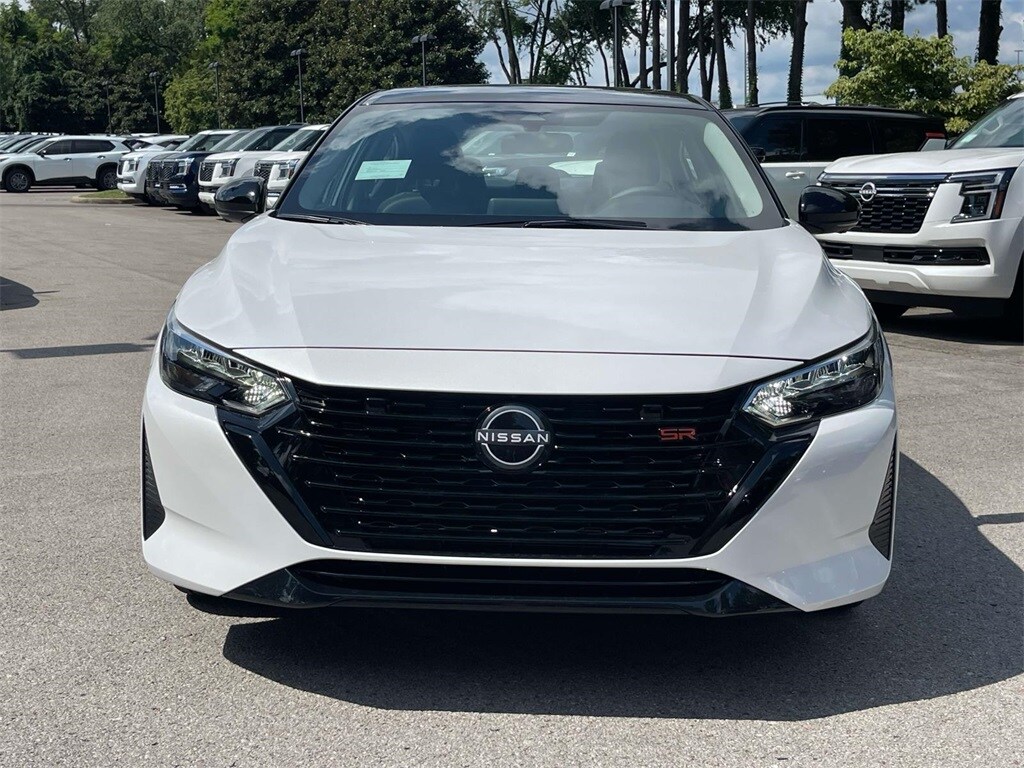 2025 Nissan Sentra SR photo 2