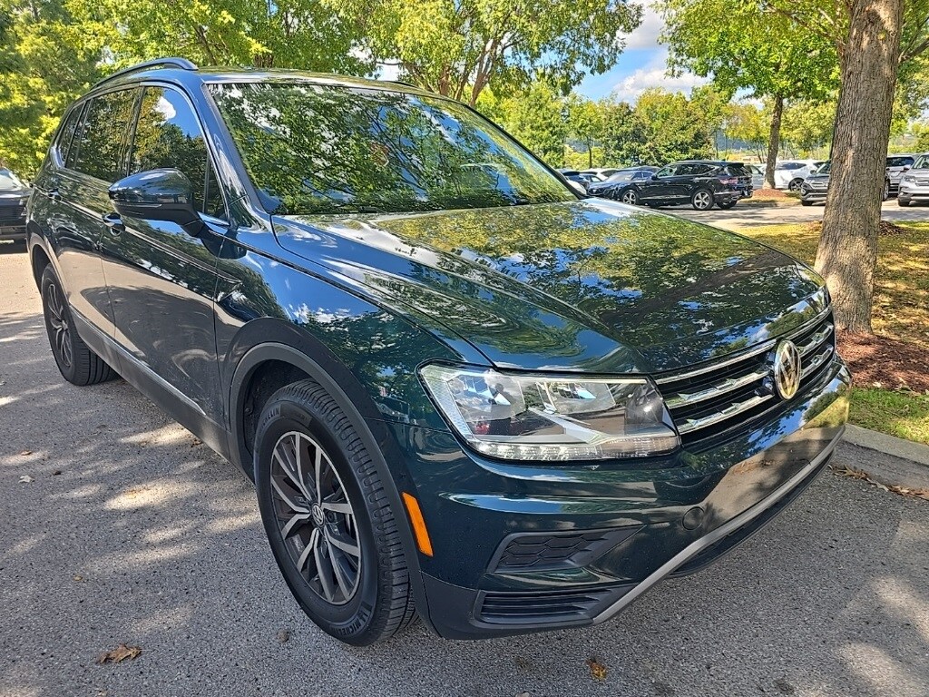 2018 Volkswagen Tiguan SE photo 2