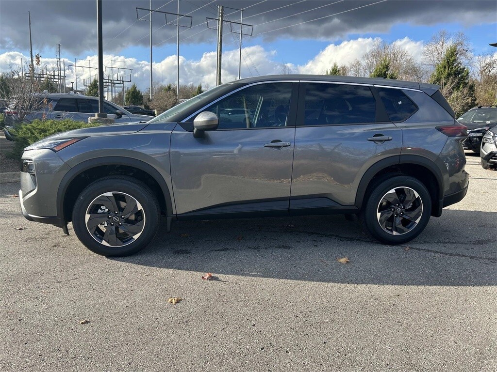 2026 Nissan Rogue SV photo 4