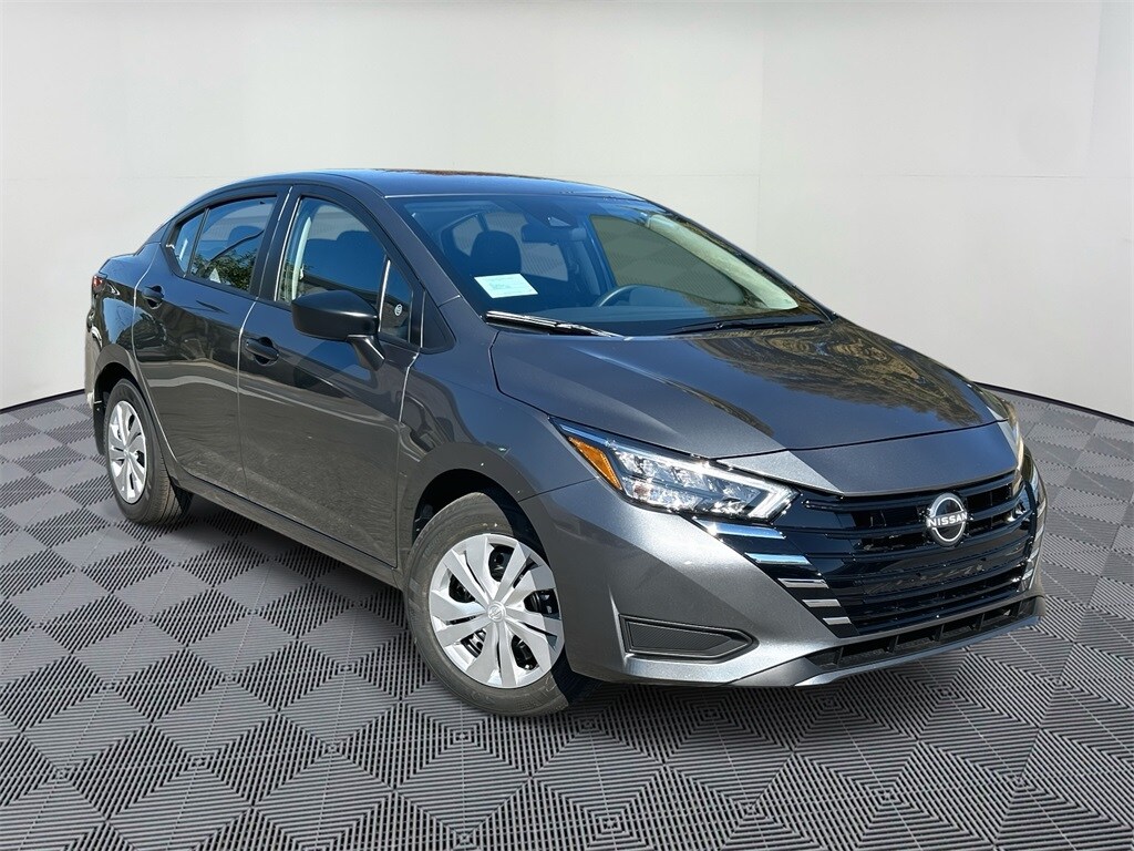 New 2025 Nissan Versa 1.6 S Sedan
