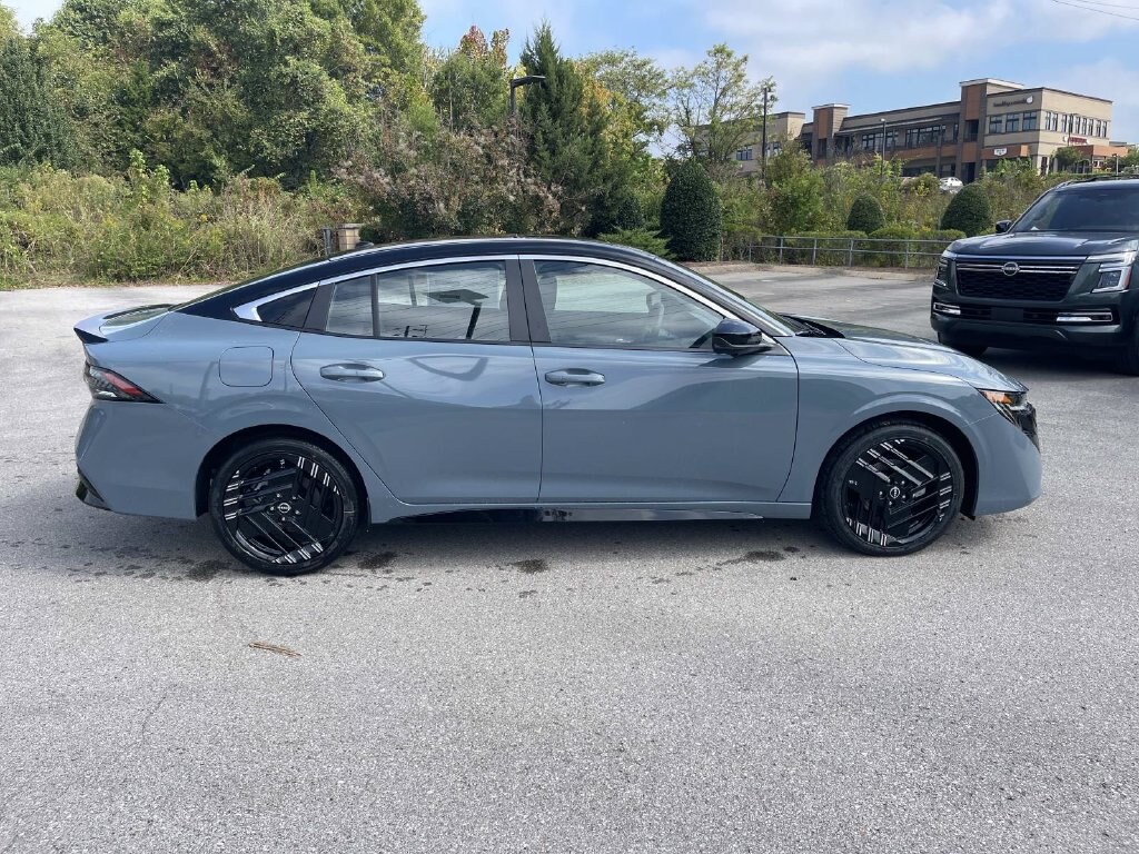 New 2027 Nissan Sentra SR Sedan