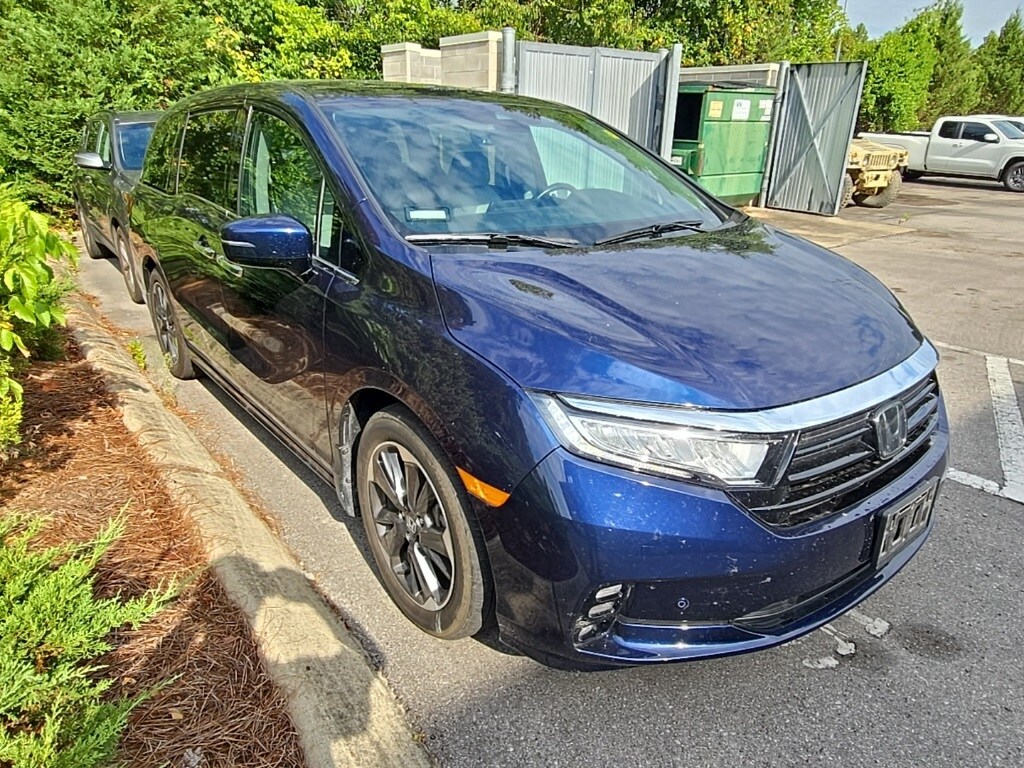 2023 Honda Odyssey Elite photo 2