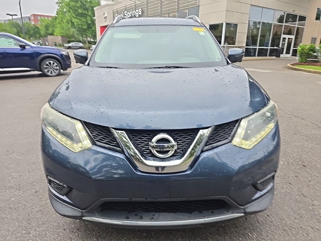 Used 2016 Nissan Rogue SV SUV