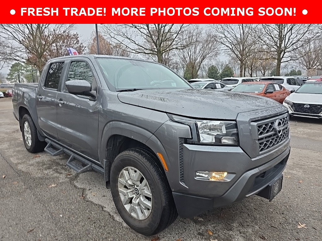 2022 Nissan Frontier SV's photo