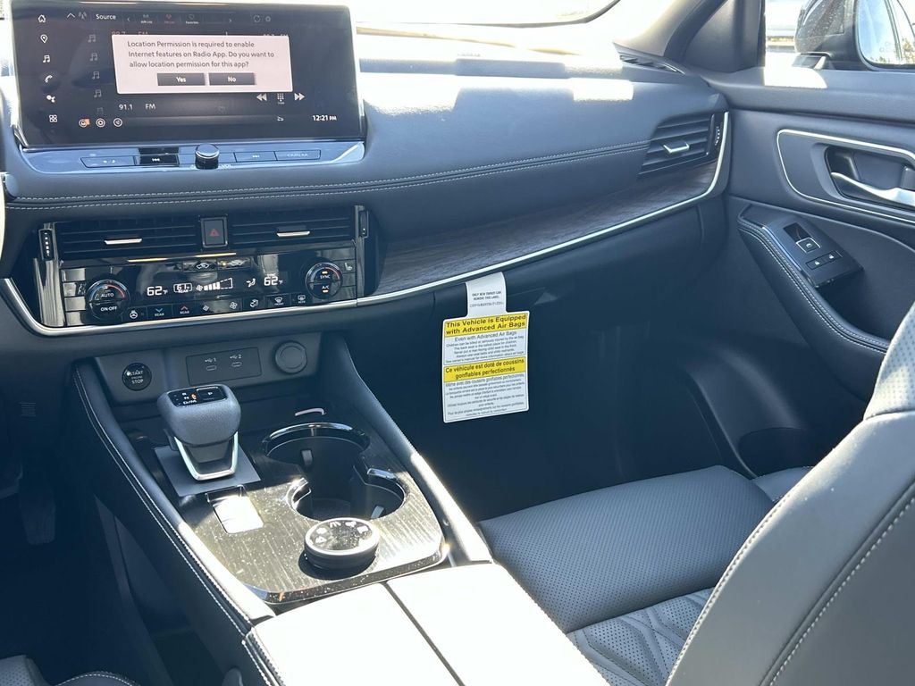2026 Nissan Rogue Platinum - Photo 26
