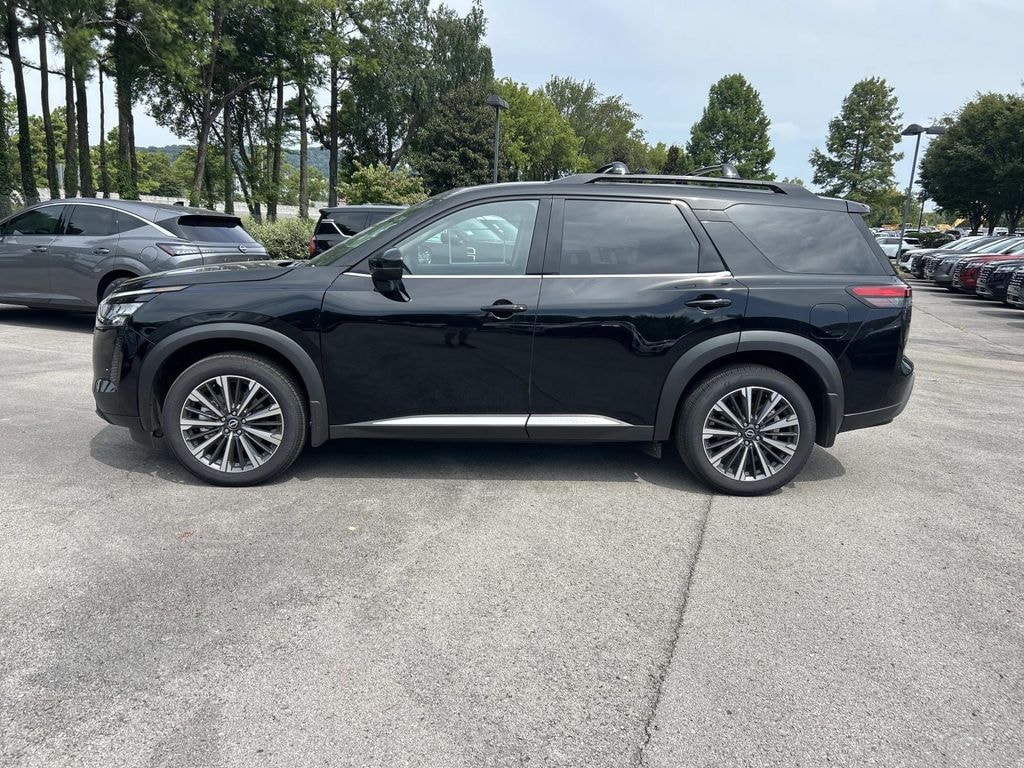 New 2026 Nissan Pathfinder Platinum SUV